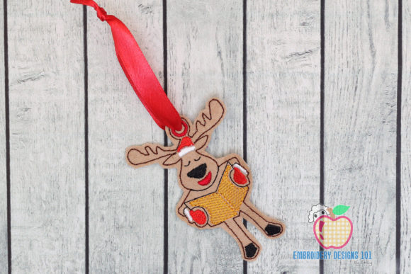 Christmas Caroling Ornament: A Festive Design Review