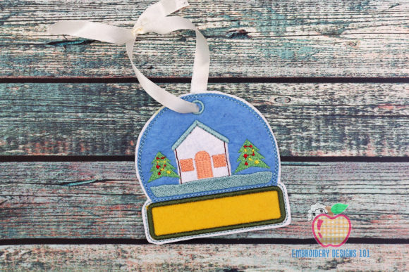 Christmas House in Snow Globe ITH: A Festive Embroidery Delight